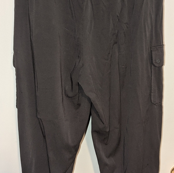 Torrid Challis Wide Leg Cargo Pants, size 0 (12) - Picture 3 of 8